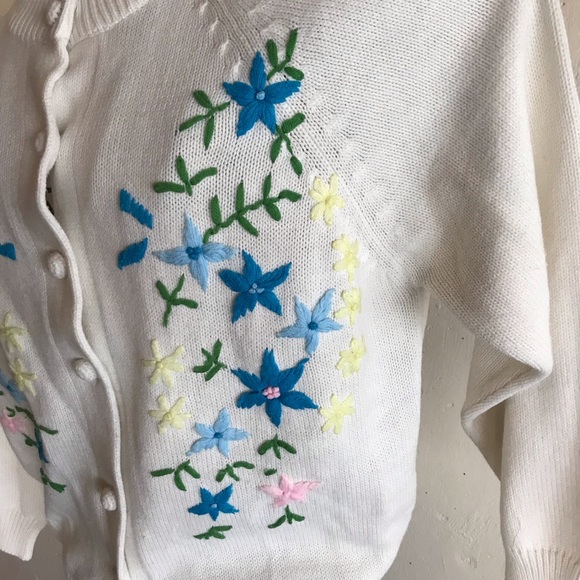 Cardigan Sweater Embroidery VTG Flowers Button M/L - Picture 6 of 9